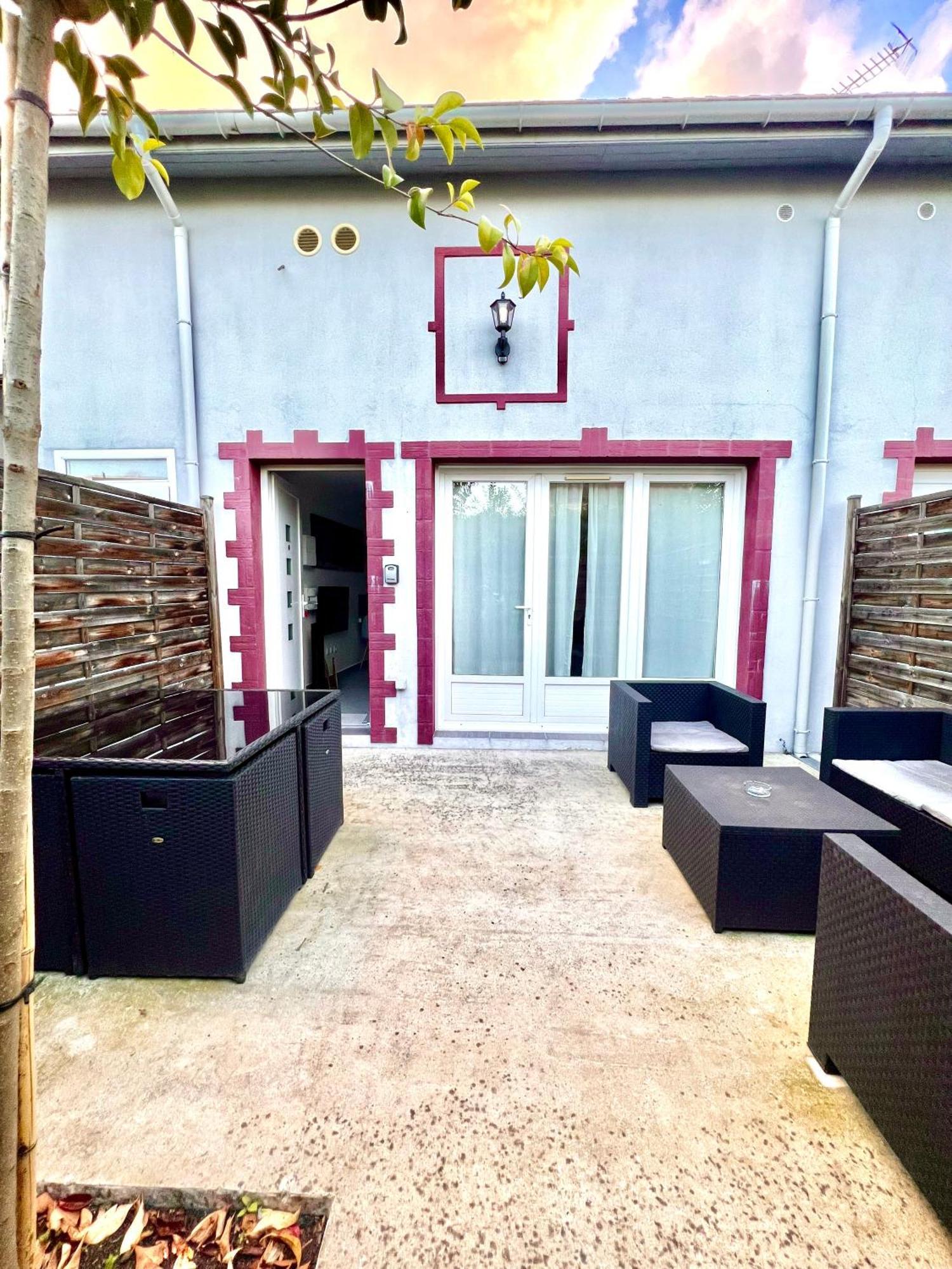Fabulous Air Conditioned Terrace 10 Min From Paris Apartment